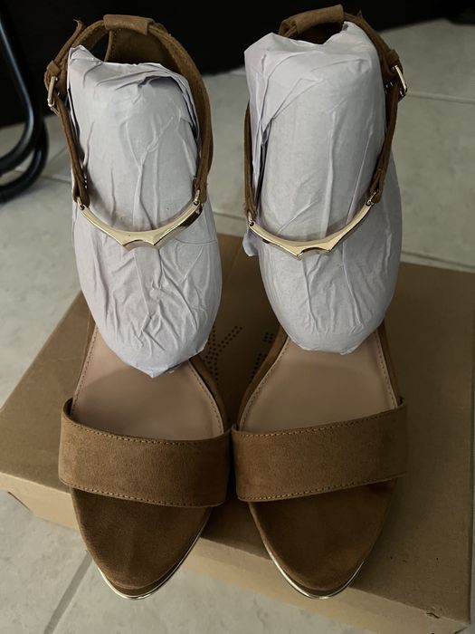 Pantofi cu toc Bershka 39+ plic
