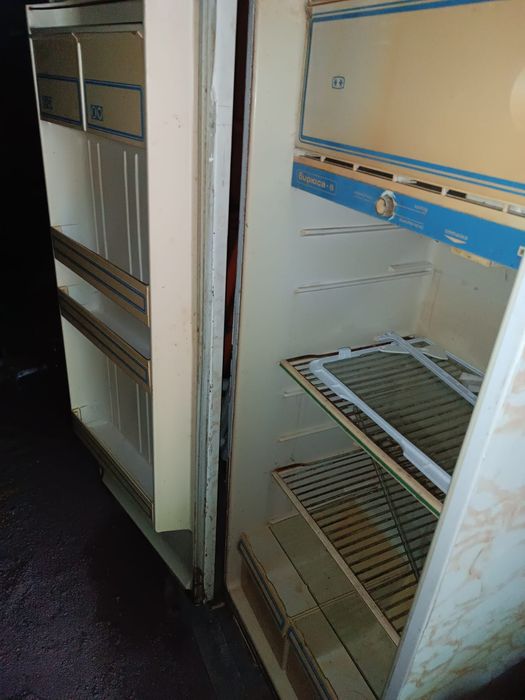 Холодильники старые