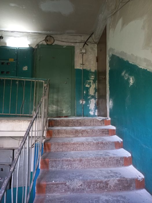 Делаем ремонт подъездов,поклейка обоев