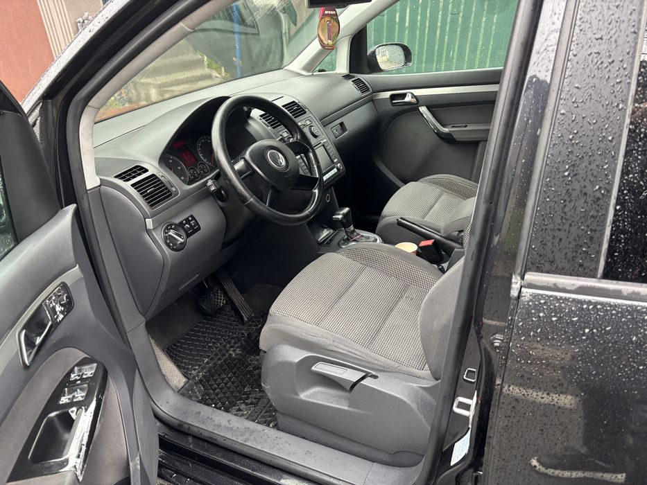 Vw touran 2.0 l 140 cp