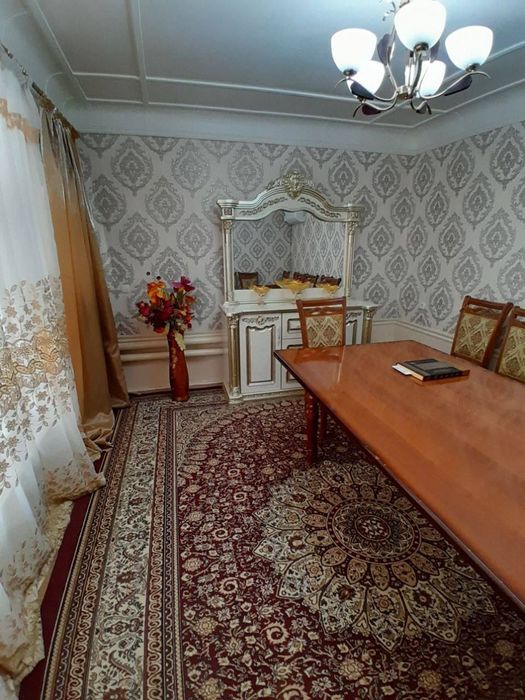 Srochna!! Uchaska sotiladi fayzli xonadon