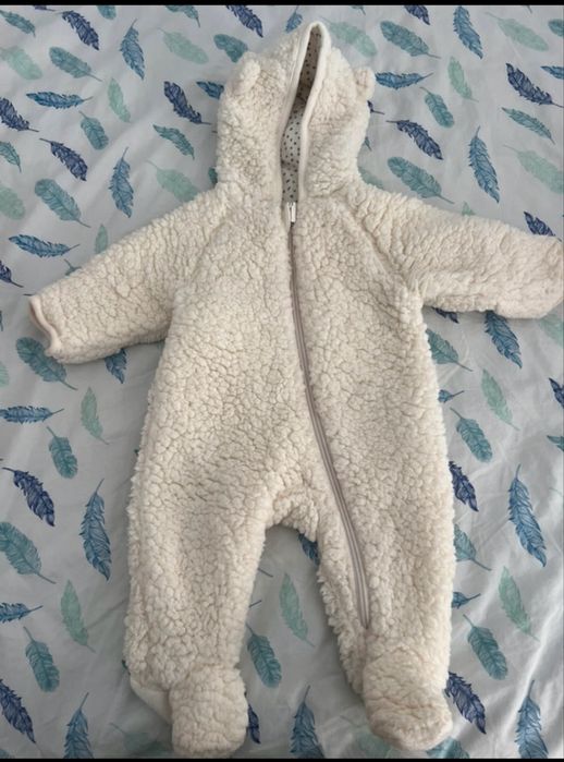 Combinezon pufos TEX Baby, crem, cu glugă cu urechiușe