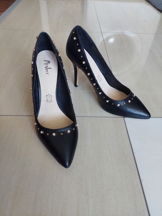 Обувки на ток 39 номер