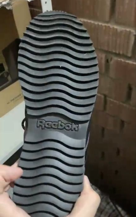 Зимние кроссовки кроссовки Reebok