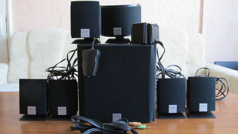 82 вата Creative Inspire 6700 колони с вграден усилвател