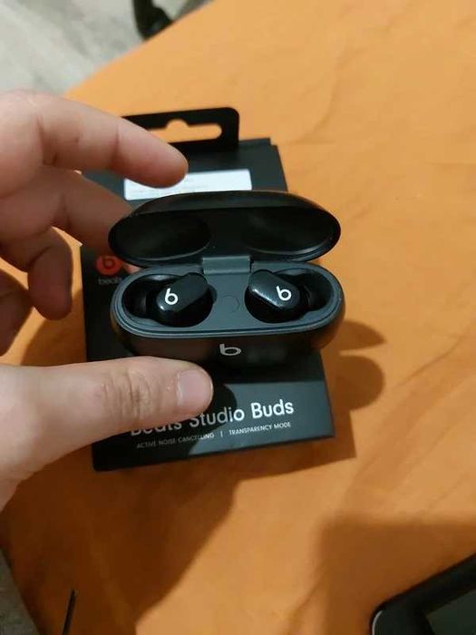 Beats studio buds