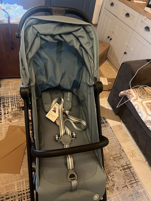 Чисто нов cybex beezy