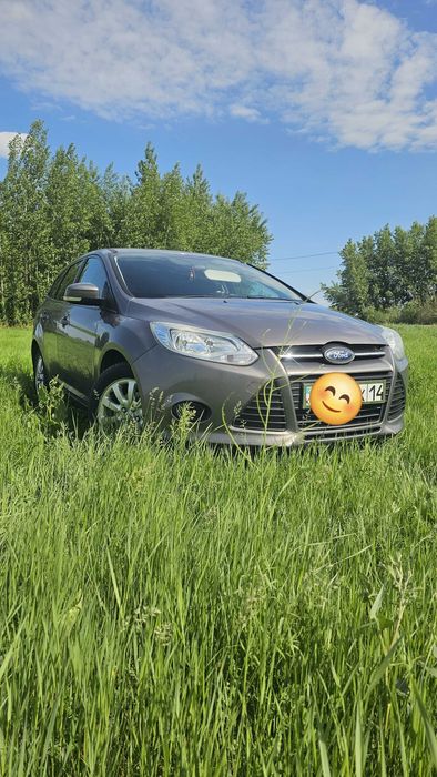 Продам форд фокус 2012год