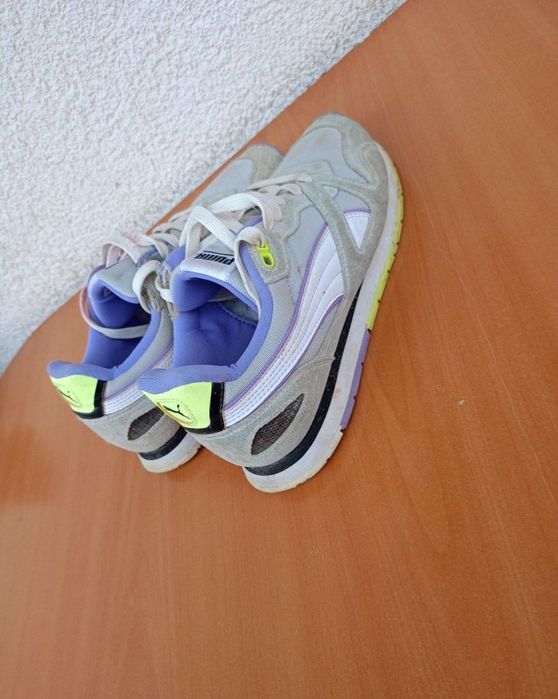 Vând pantofi sport Puma, produs de calitate superioara, mărime 38