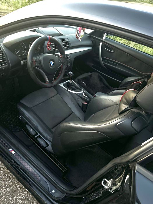BMW Seria 1, E81  143 CP/118d