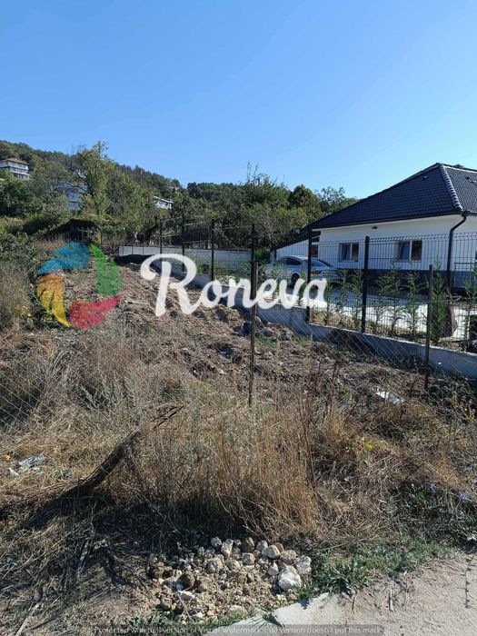 Парцел с ПУП за жилищно строителство