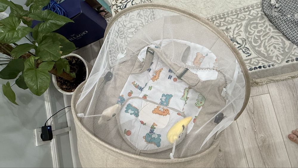 Продам умный шезлонг детский