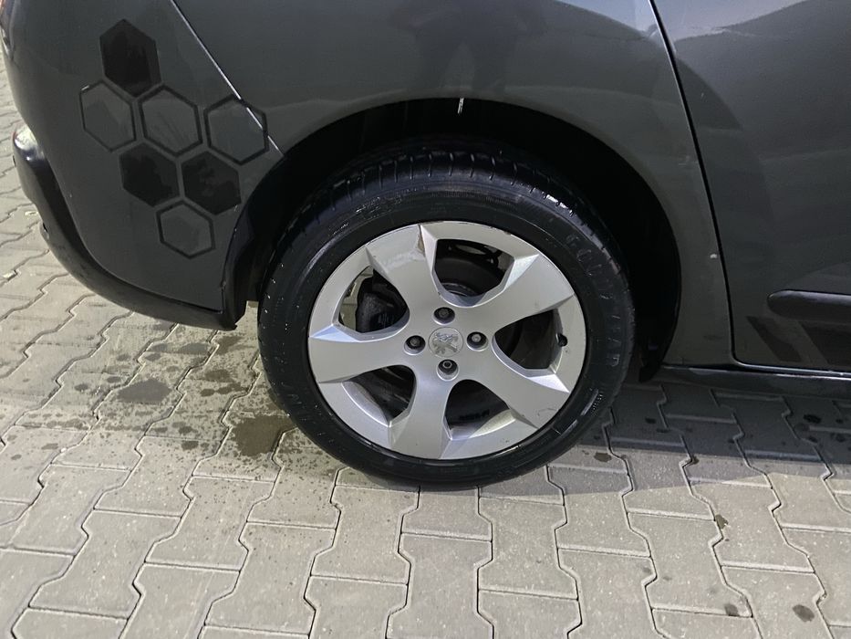 Vand peugeout 3008