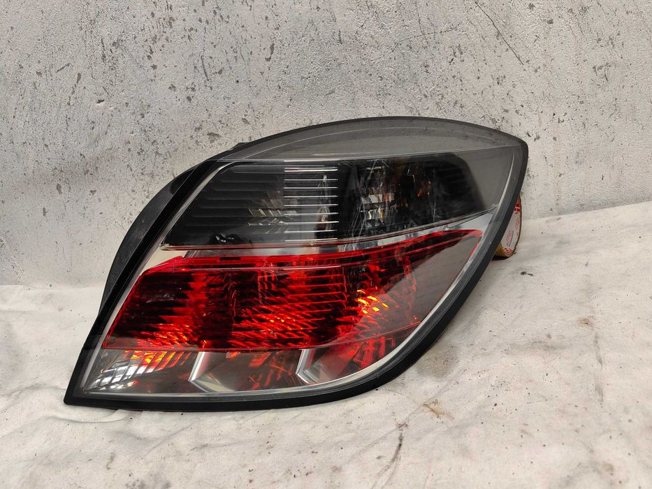 Оригинален стоп Опел Астра  Opel Astra H GTC
