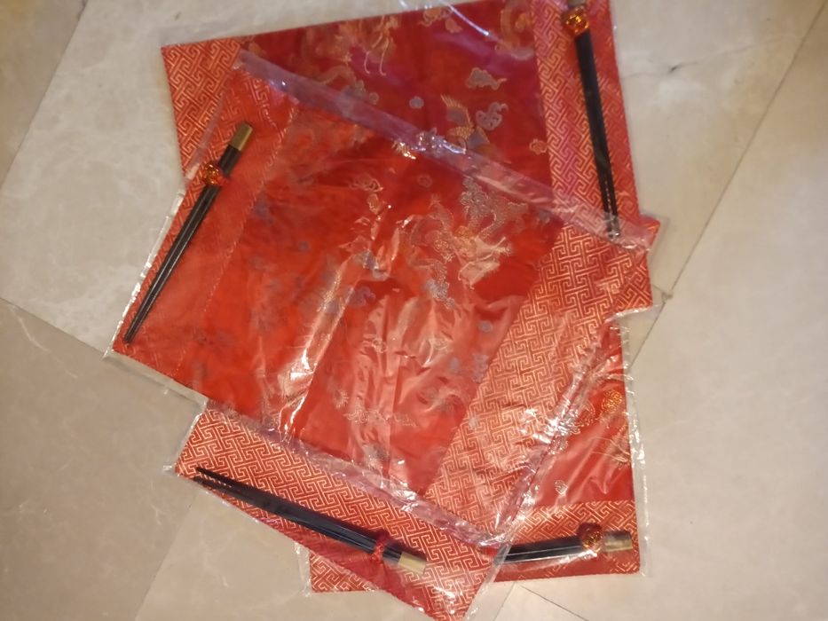 Set 4 șervete mătase 28x40 cm+bețișoare. Noi
