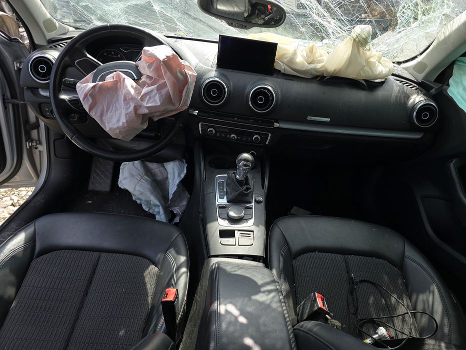 Продавам ауди а3 1.4 тфси автомат на части