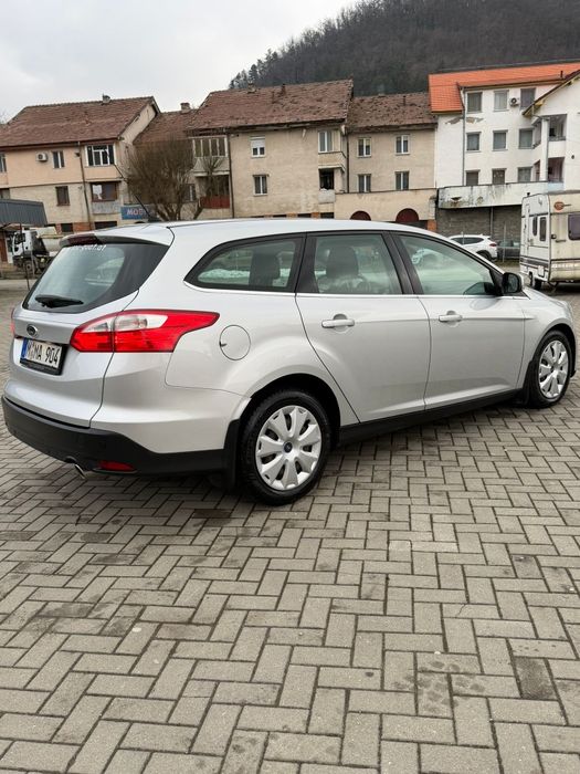 FORD Focus 2015 — imagine 4