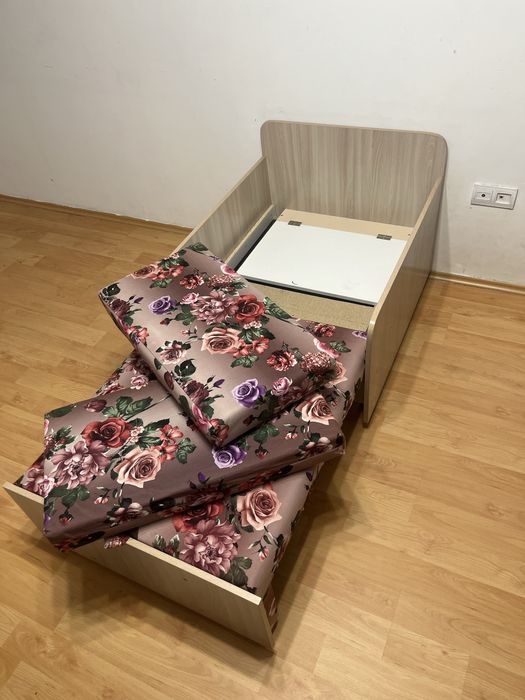 Выдвижная детская кровать