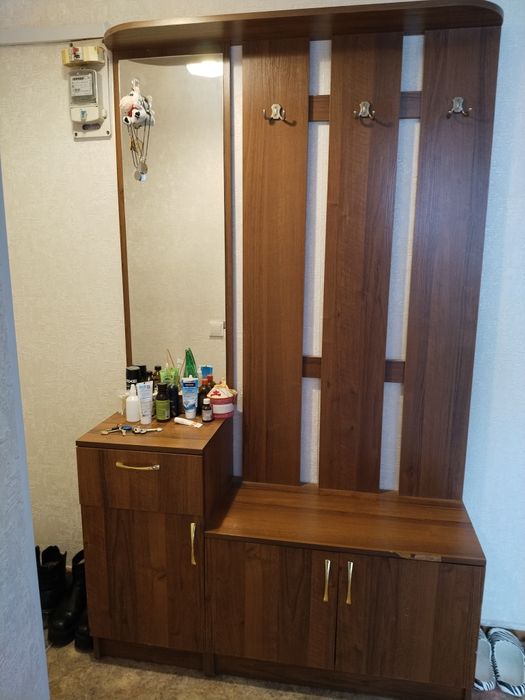 Прихожая с зеркалом