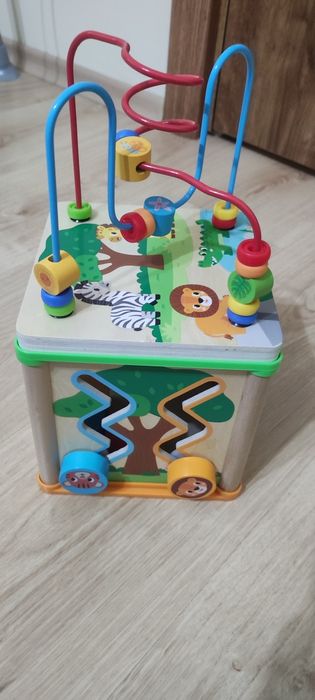 Интерактивен куб