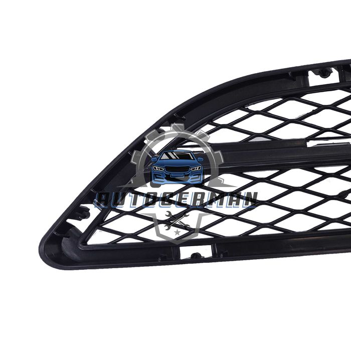 Решетка за BMW 3 серия E90 E91 LCI Facelift за халоген на предна броня