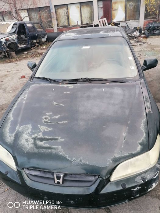 Продавам Хонда Акорд