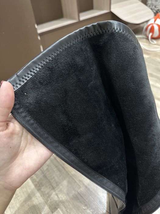 Продается новые женские сапоги