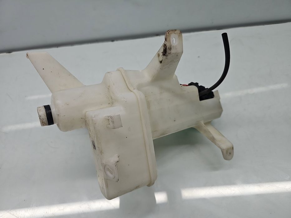 Vas lichid parbriz Toyota Rav 4 IV (ZSA4, ALA4) [Fabr 2013-2018] 06085