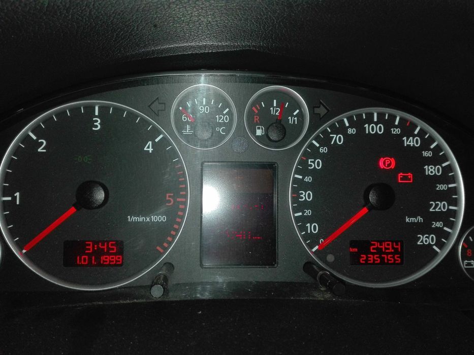 Înlocuire profesionala display LCD și/sau buzzer la ceasurile de bord