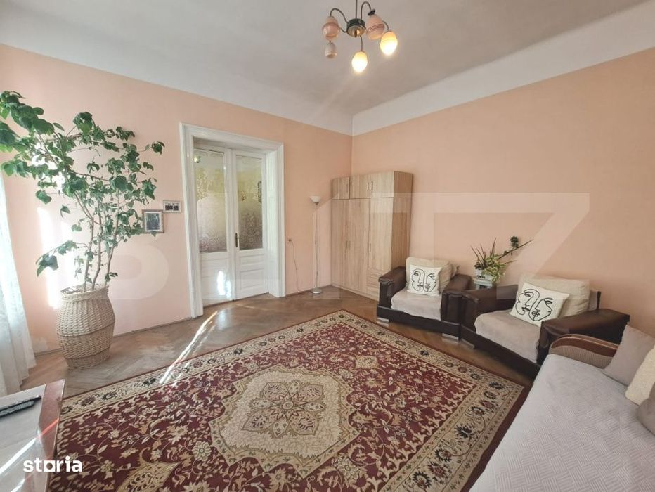 Apartament de vanzare, 6 camere, 182 mp, gradina comuna, Centrul Istor