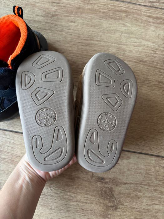 Vand adidasi Skechers 24 copii+ papuci de casa 25