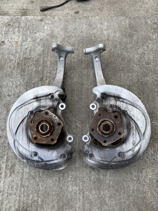 Fuzete / Fuzeta stânga, Fuzeta dreapta Audi A4 B9, A5 8W