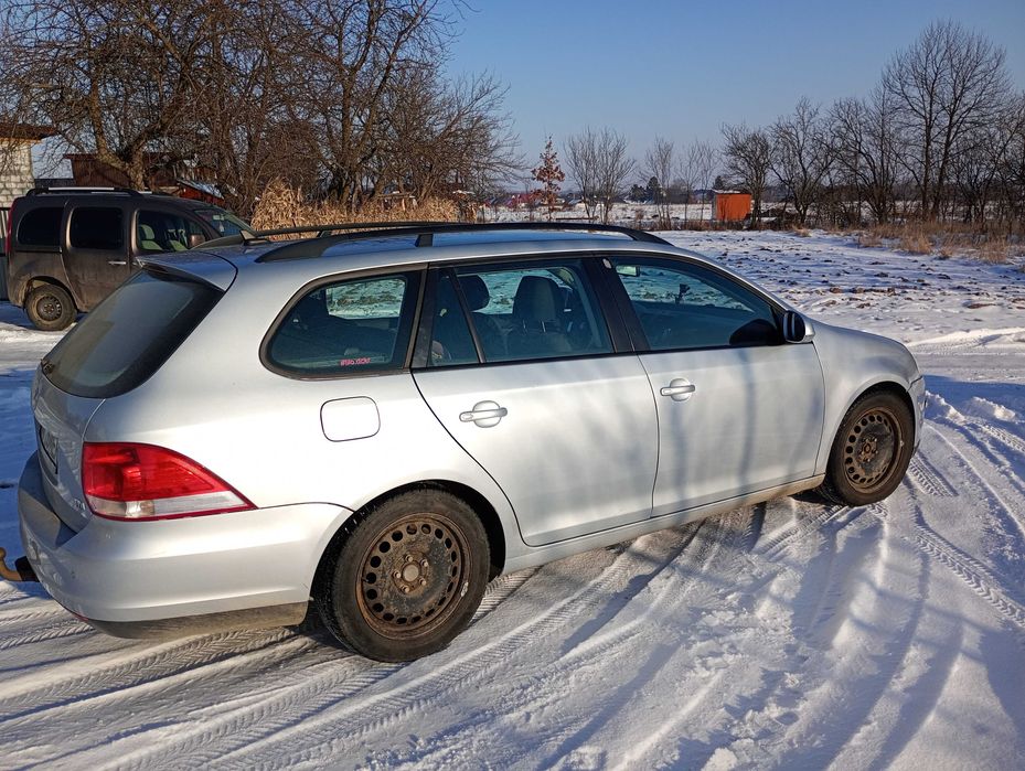 Vând Golf 5 1.9 TDI