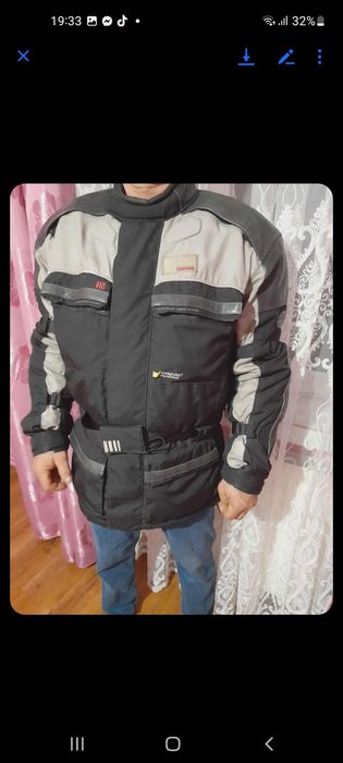 Geaca motociclist super bună și calitate mărime xl cu protecție umeri
