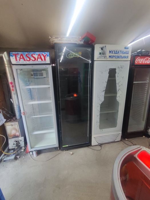 Холодильники стеклянные