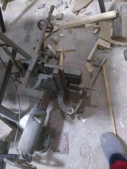 Абрихт, щрайхмус, фреза, борапарат. Четири операционна машина