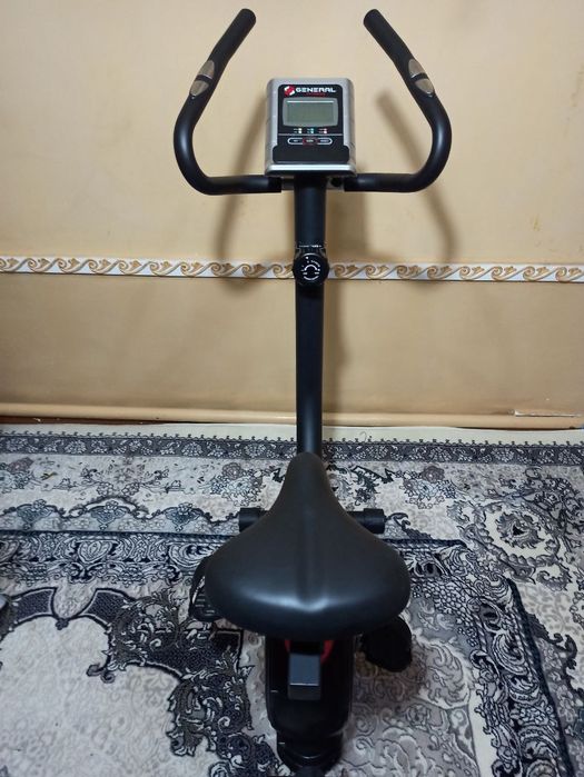 Uy sharoitida shug'ullanish uchun velotrenajor