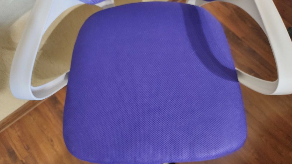 Офис стол   лилав