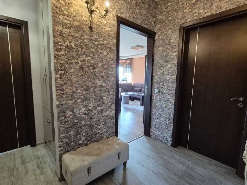 Продава се Тристаен апартамент в Пловдив, Кършияка - 102 кв.м за 1125 €/кв.м - Снимка #5