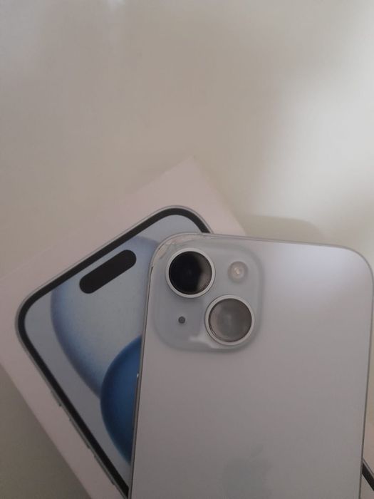 Vand sau schimb iphone 15
