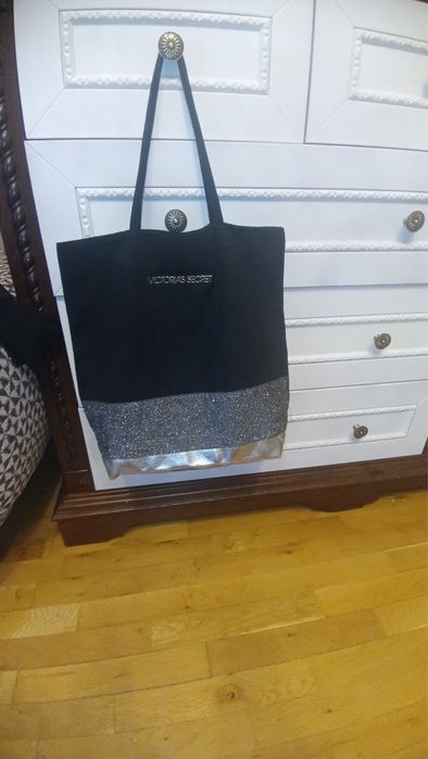 Victoria secret чанта