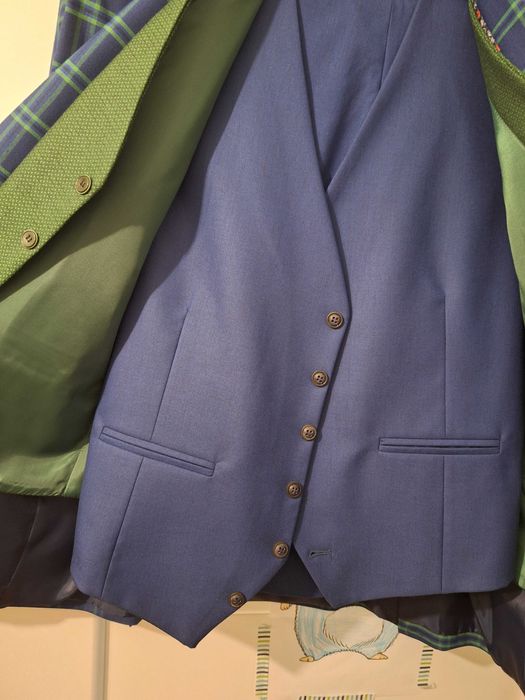 Costum barbati marime 52