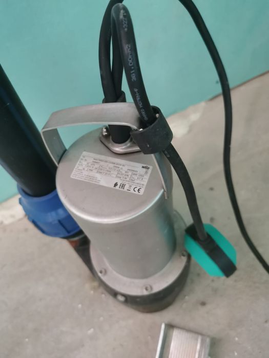 Vând pompa submersibila pt apa murdara