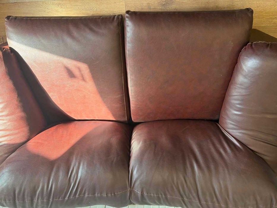Диван кожен двойка