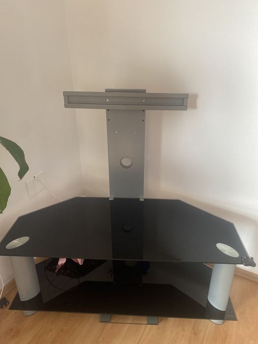 Oferta UltimaSuport TV din sticlă - Preț negociabil