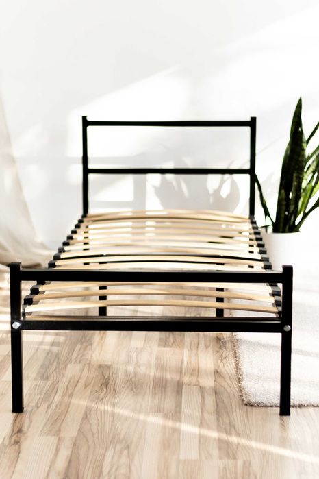 Кровать металлическая