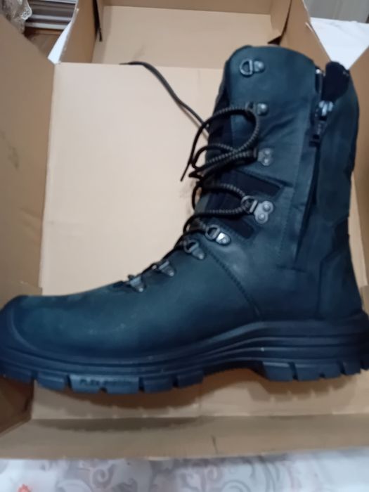 Ghete din piele 45 nou cu etichetă