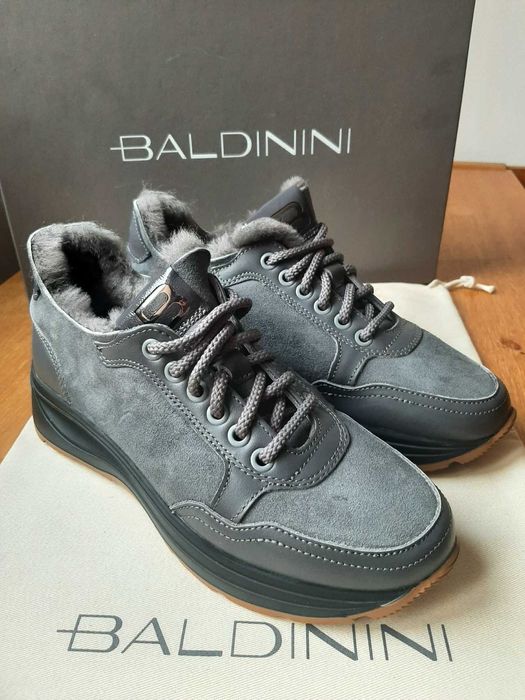 Дамски спортни обувки с вълна Baldinini