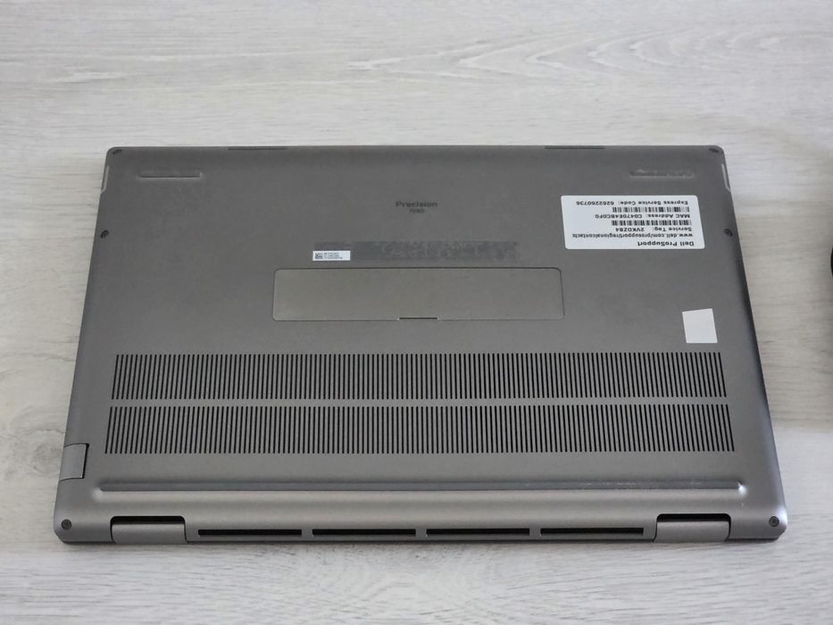 Laptop Dell precision 7680,intel i9 13950 hx, 64 gb ram, ssd 1 tb 4k 16 inch