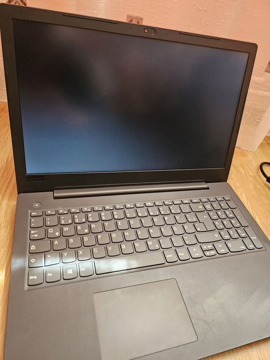 Laptop Lenovo V130-15IGM / HDD 320GB